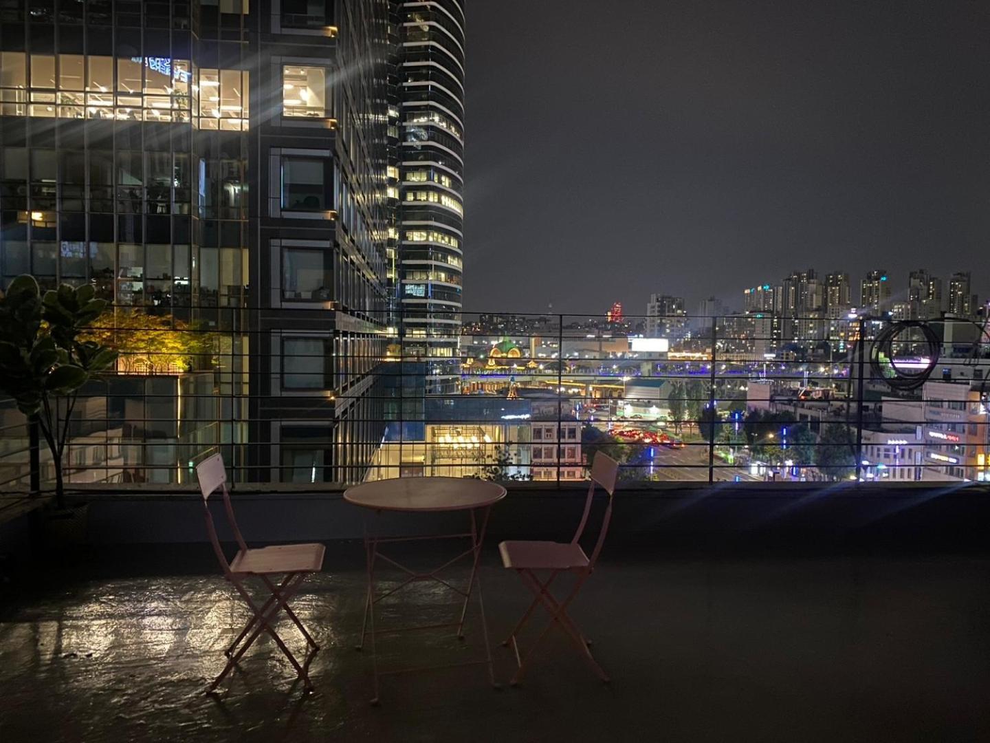 Hotel Less Seul Exterior foto